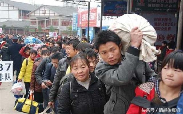 兒媳婦打工回家陪婆婆，回城後，婆婆打開衣櫃，頓時愣在了原地