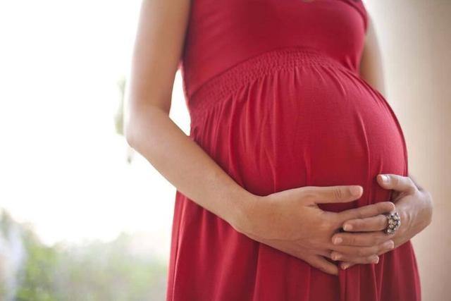 我生女兒婆婆說沒時間來照顧我，半年後老公回老家，我們痛哭流涕