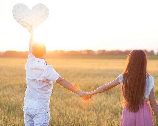 我結婚婆婆一分錢沒給，大姑姐出嫁她給我個存摺，翻開一看愣了