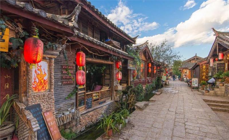 我兩個兒子都上了重點大學，買了大房子，可是我跟老伴還是住進了養老院