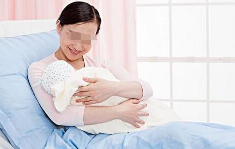 嫂子坐月子第9天，娘家人上門把鍋砸了，全家人都不敢說話