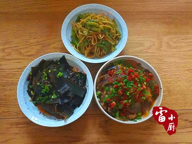 每天七點下班到家，給老公做3道菜，葷素都有，他卻嫌棄太簡單