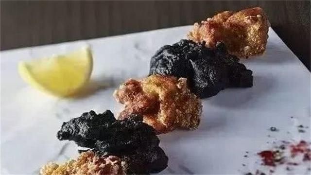 日本最重口味的餐廳，一邊吃飯一邊受刑，你敢去試一試嗎？