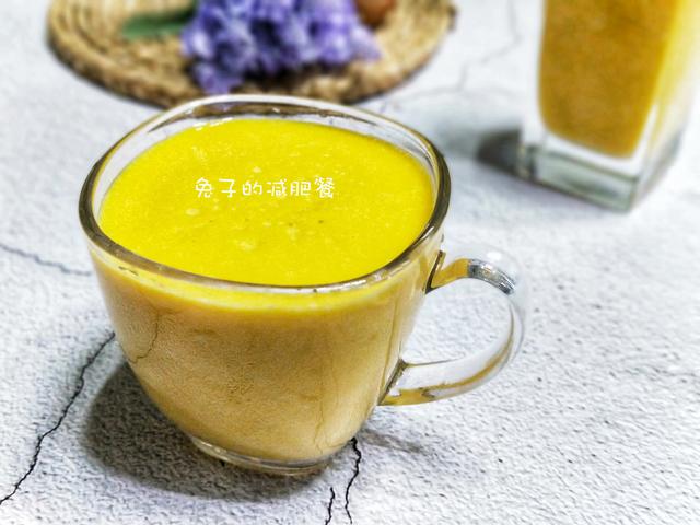 南瓜和蘋果做的早餐，營養簡單，太好喝了，孩子特喜歡，收藏試下