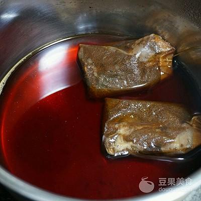 自製金桔檸檬茶，加點蜂蜜，味道跟柚子茶很像，酸酸甜甜很好喝