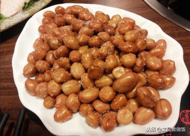 炒花生米時，加上這1步，每一粒都香脆爽口