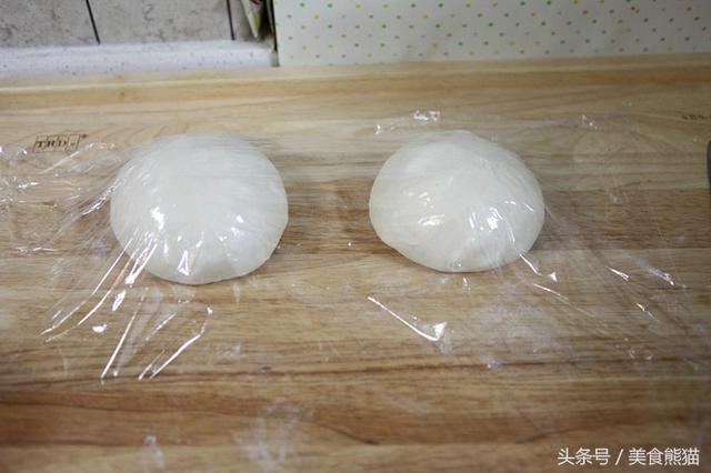 你會做雙底料披薩嗎？原來這麼簡單，一看就會，好吃還放心！ 