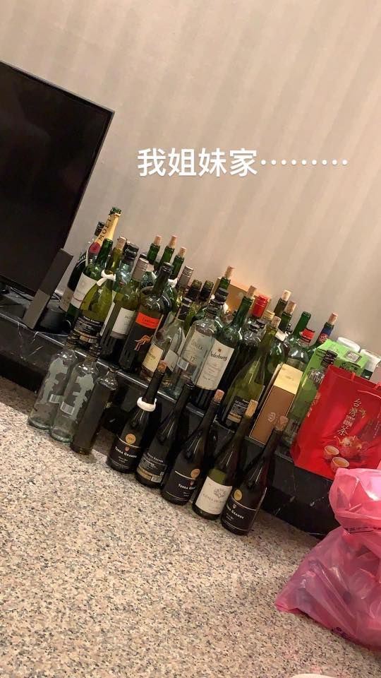 正妹心情差找姊妹喝酒…驚見「酒國女英雄」秒後悔落跑！ 網友大驚：拜託介紹我認識