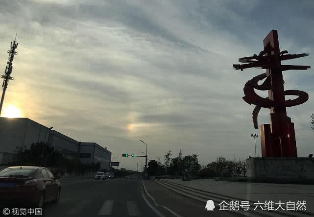 神奇天象奇觀，天空出現「三個太陽」，網友：聽過十個太陽齊出？