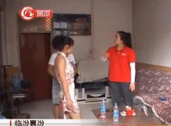美貌兒媳與公公偷情十年！曾墮胎四次露骨聊天震驚家人！ 