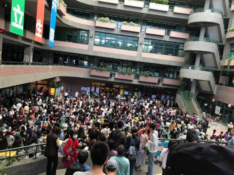 來不及投票!吳宗憲爆氣嗆開記者會「怒譙中選會」 怒批公投缺失:「台灣讓笨蛋做重要的事」