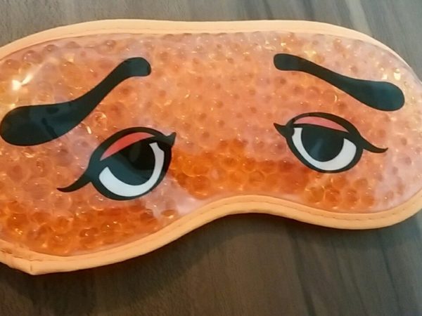 收到北海道手信「鮭魚卵」好興奮　他一拆發現不能吃傻眼：…是眼罩啊