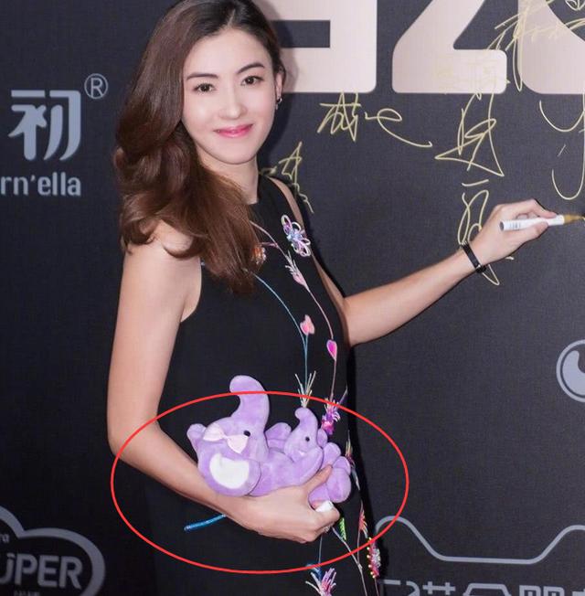 張柏芝有喜早有徵兆？5月被拍孕肚明顯，男友疑為65歲富豪！
