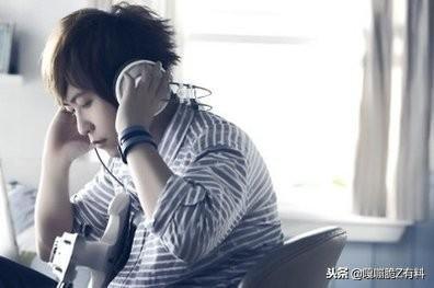 阿信竟然只比陳奕迅小一歲？看完他，忍不住要一份保養清單