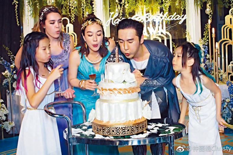 鐘麗緹給婆婆慶生，只差10歲但顏值差距大，一細節暴露婆媳關係！