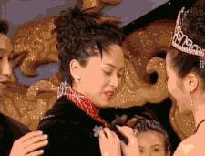 1999年兩位港姐郭羨妮和胡杏兒的故事：兩個女孩，一個靚一個不靚