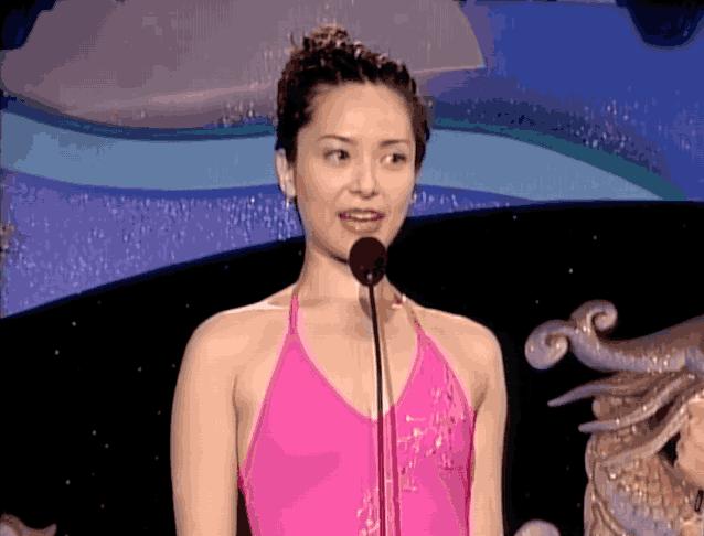 1999年兩位港姐郭羨妮和胡杏兒的故事：兩個女孩，一個靚一個不靚