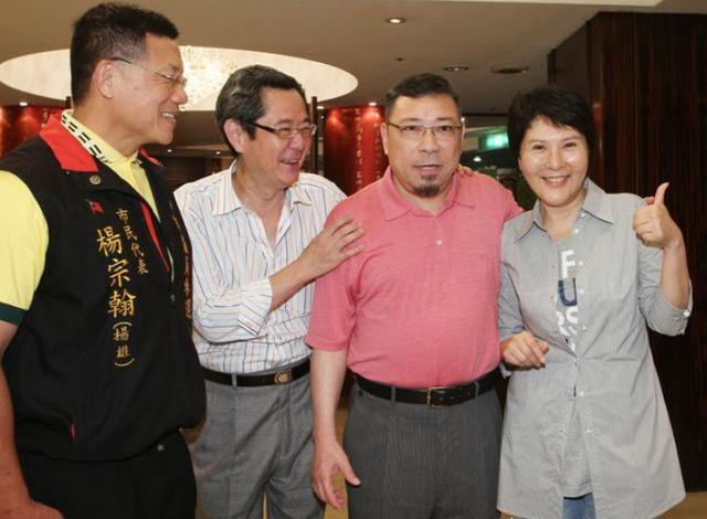 67歲金鐘視後李麗鳳去世，膝下無兒無女，陳妍希發文悼念！