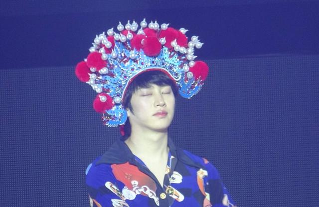 SuperJunior隊長利特更新SNS，配文引粉絲淚目：趕緊找個女友吧！