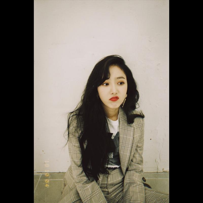 [GFRIEND][分享]181126 不愧油炸親故隊長金韶情溫柔善良團魂滿滿
