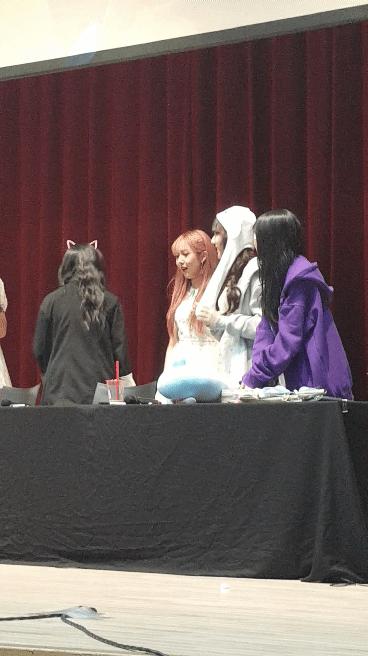[GFRIEND][分享]181126 不愧油炸親故隊長金韶情溫柔善良團魂滿滿