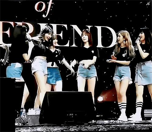 [GFRIEND][分享]181126 不愧油炸親故隊長金韶情溫柔善良團魂滿滿