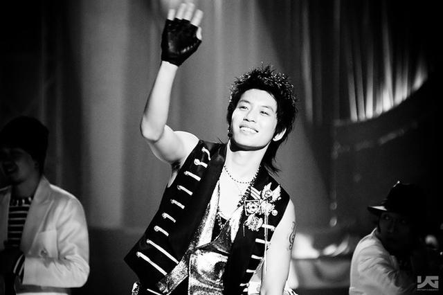 他曾是YG旗下為數不多的solo男歌手，BigBang都甘心為他當伴舞