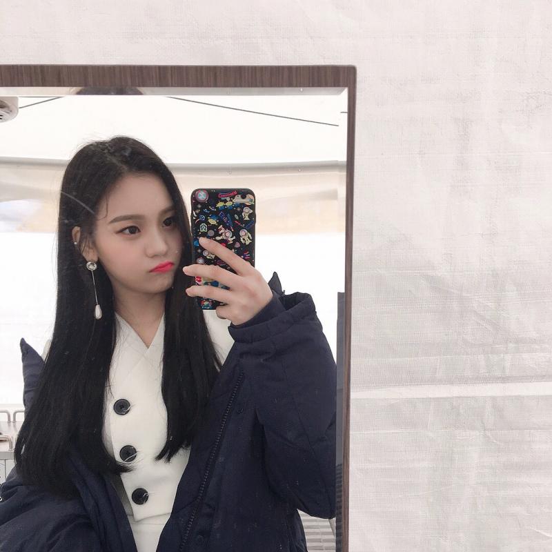 [GFRIEND][分享]181125 人間水蜜桃降臨下初雪的日子跟美女智更配