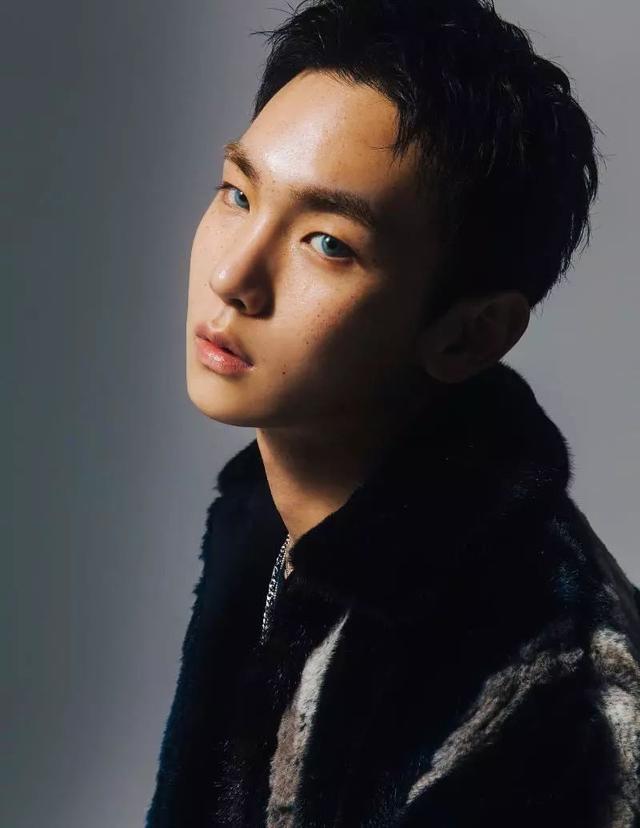 音色強盜齊聚一堂 SHINee Key 首張正規專輯合作陣容超華麗！