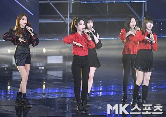 [GFRIEND][分享]181124 girl crush魅力全開！GFRIEND公演舞台帶來火爆反響