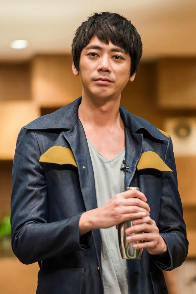 阿信意外上熱搜，機場安檢言辭不當被停職，當事人回應卻十分暖心