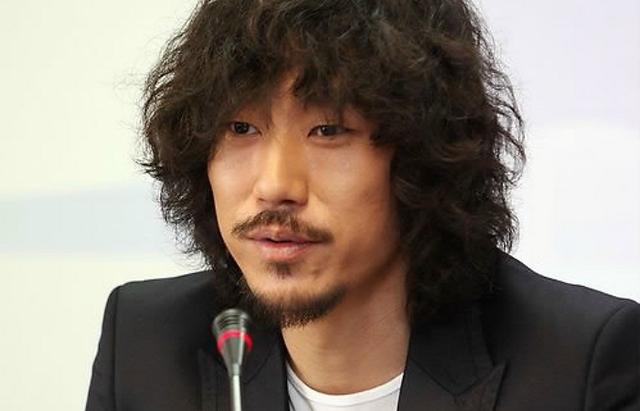 在Dok2的歌詞中，重新認識Tiger JK，難怪他被稱之為「嘻哈教父」