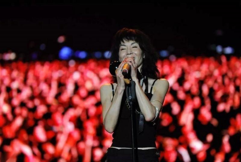 張曼玉、王祖賢、張敏和邱淑貞近照曝光，唯有她50多歲仍如少女！