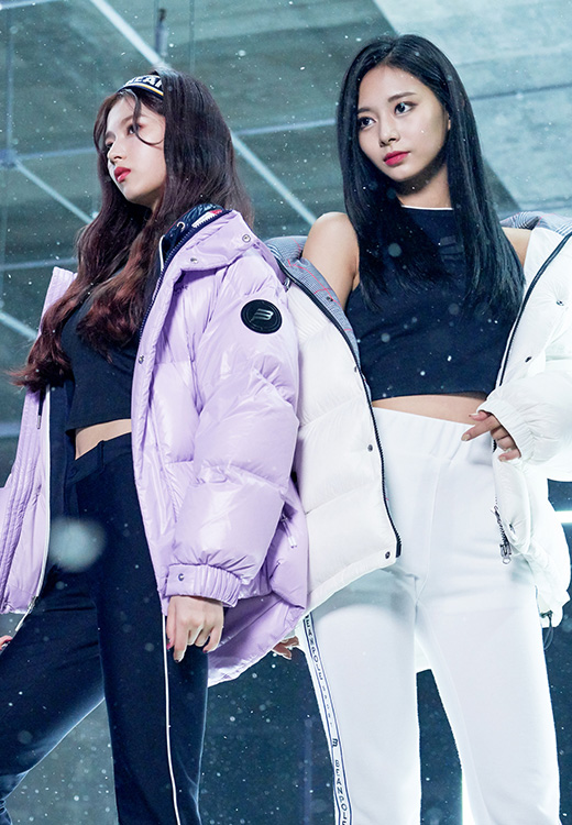 [TWICE][分享]181123 遲來的冠軍秀一位認證照開心心情溢於言表