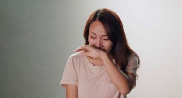 父親生病俺找前夫借錢，他只給了一袋板栗，回家打開後俺感動落淚