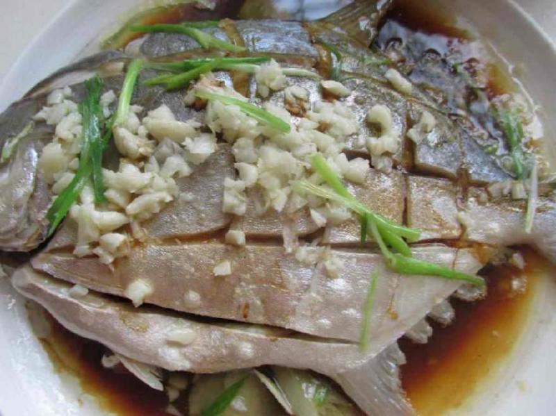 這樣做魚，不煎不炸也不燉，簡單3步就做好，魚肉細嫩不腥氣