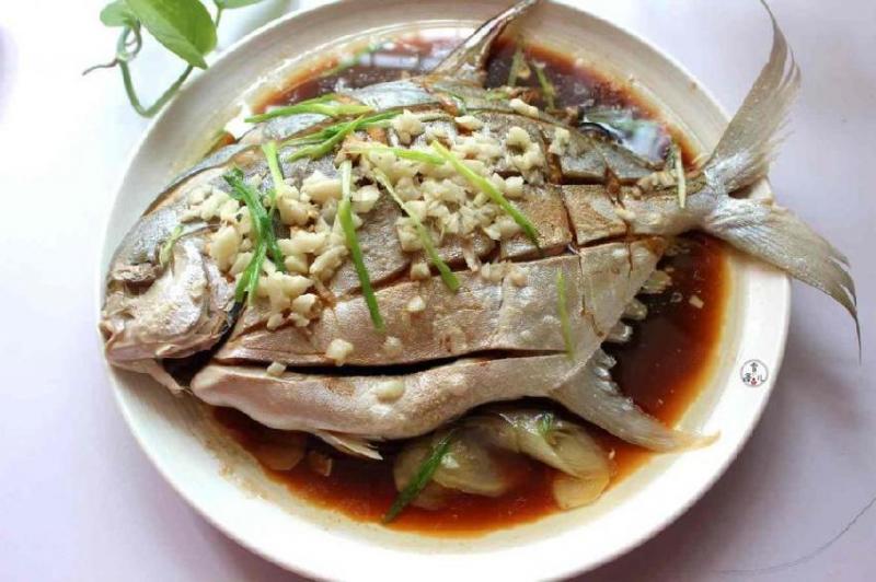這樣做魚，不煎不炸也不燉，簡單3步就做好，魚肉細嫩不腥氣