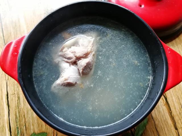 一道非常適合冬季喝的湯，豆腐和它是絕配，營養互補，刮油排毒