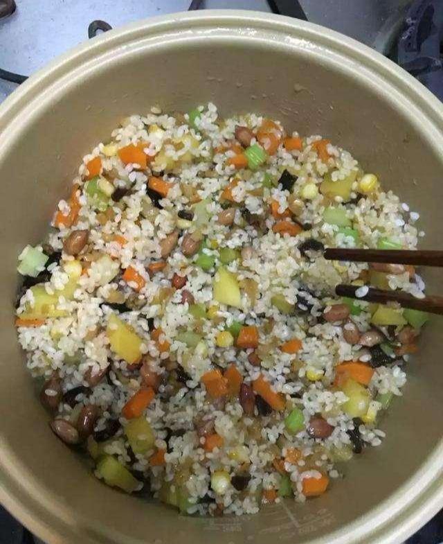 6種燜飯做法，紅燒肉燜飯、海鮮燜飯、洋芋燜飯美味呀