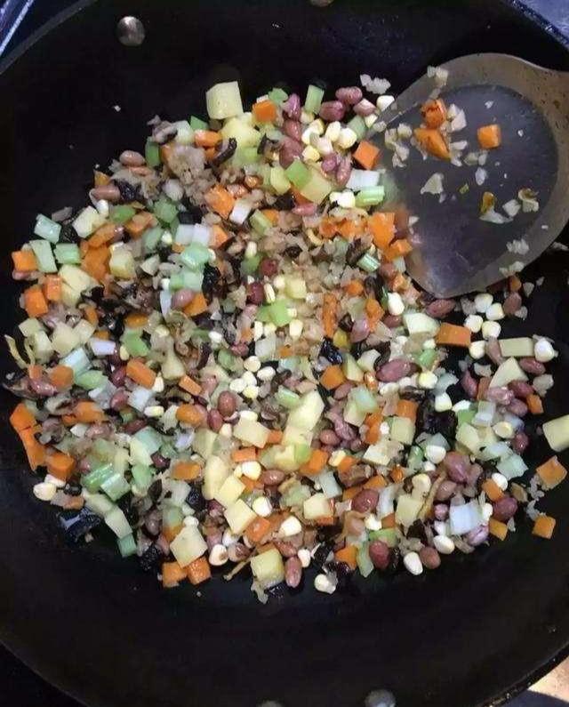 6種燜飯做法，紅燒肉燜飯、海鮮燜飯、洋芋燜飯美味呀