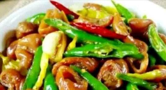 晚飯做幾道菜，美味可口，簡單又健康，家人吃的開心