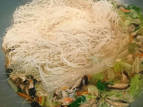 百年小店古早味米粉湯秘方，其實秘訣非常簡單，每1天都有人排長隊！
