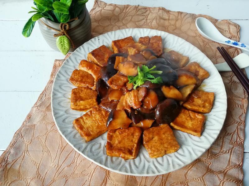 豆腐和香菇一起搭配，增味又開胃，教你6種做法，道道都是下飯菜 