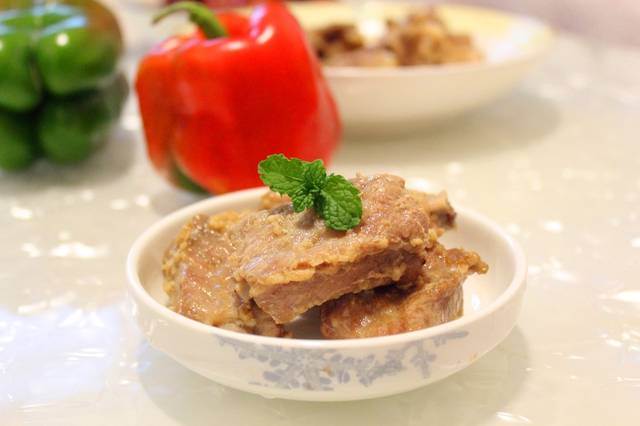 蒜香蒸排骨：蒜香濃郁、清爽不膩，排骨這樣吃超級受歡迎！