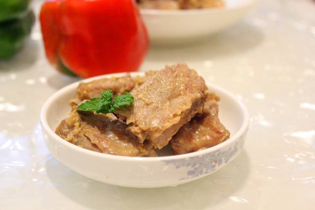 蒜香蒸排骨：蒜香濃郁、清爽不膩，排骨這樣吃超級受歡迎！