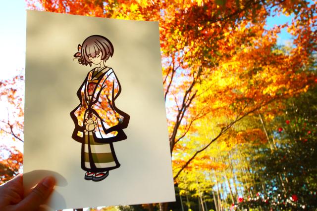日本藝術家靠大自然「上色」　隨時幫插畫主角換上絕美新服裝
