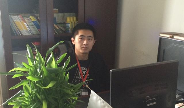 小舅子結婚岳母讓我出五萬，取錢時錯收條簡訊，看完我狠心拔了卡