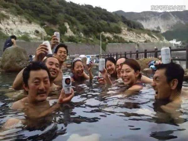日本人泡溫泉為什麼不穿衣服？原因竟然是這樣，大家千萬別想歪 