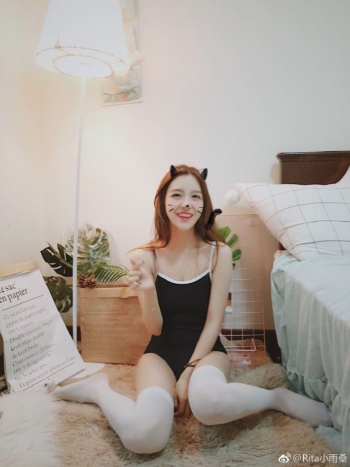 LOL新晉電競女神認真解說 穿...掀起網友暴動：好分