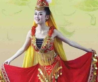 維吾爾族美女，為何不願嫁漢人原因很簡單，漢人無法滿足這項需求！